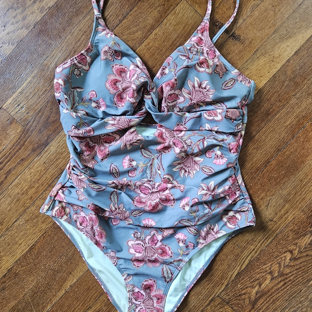 Cupshe Floral One-Piece Swimsuit NWT